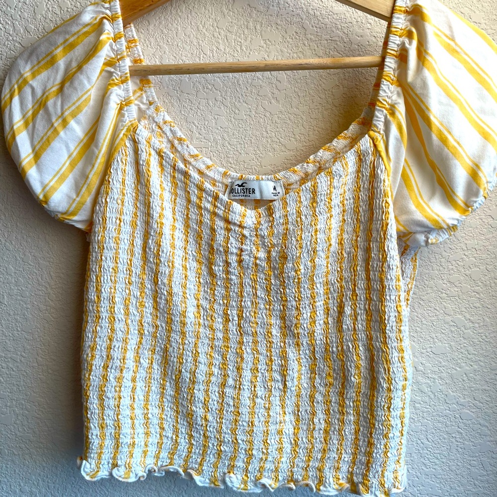Yellow striped, puff sleeve, ribbed crop top